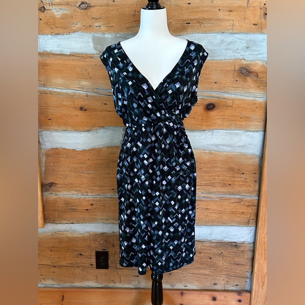 Blue & Green Sleeveless V-Neck Dress